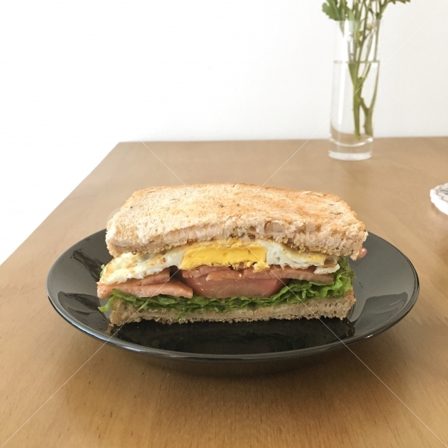 샌드위치,홈카페,홈메이드,베이커리,밀가루,브런치,빵,음식,식재료,요리,food,cook,meal,dishes,food reserves,빵,bread,아침식사,조식,브런치,breakfast,brunch