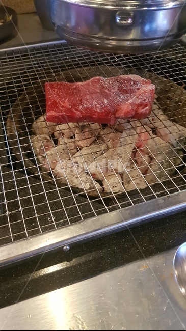 bbq,바베큐,음식,소고기,육류,레드,컬러,한식,식사,색감,푸드,food,cook,meal,숯불,고기,육류,고기,meat
