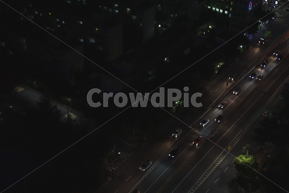 길,어둠,밤,도로,불빛,라이트,차,야경,밤,풍경,nightscape,night,landscape,교통,교통수단,traffic,transportation,road