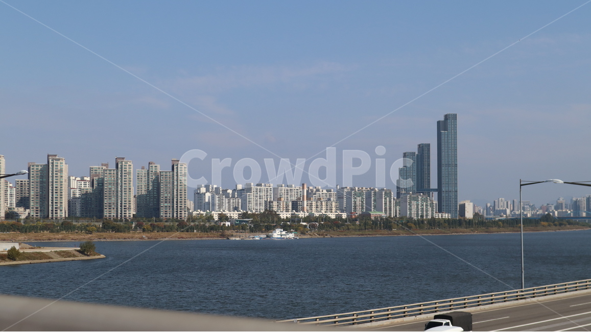 한강,도로,가로등,하늘,물,도시,서울,seoul,hanriver,sky,river,도시,풍경,city,landscape,한국도시풍경,한국도시경관,korea cityscape