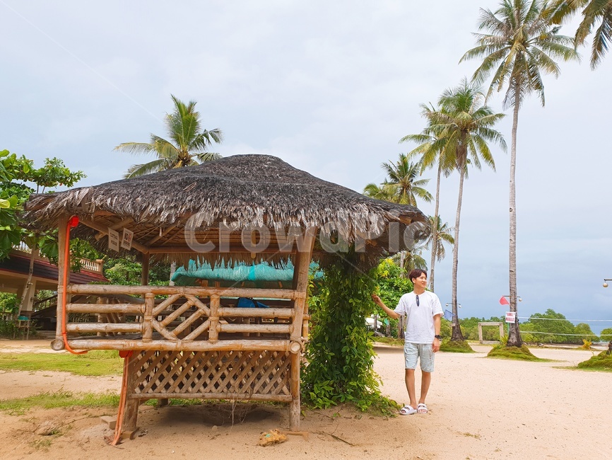 남자,바다,포즈,male,man,beach,sea,자연,풍경,nature,landscape,해변,바다,beach,sea,해외,외국,세계,foreign,oversea,world,세계자연풍경,해외자연풍경,외국자연풍경,world nature landscape,사람,인물,인간,human,person,남성,남자,man,male,여행,휴가,traveling,vacation,trip,outdoors,옥외,summer,여름