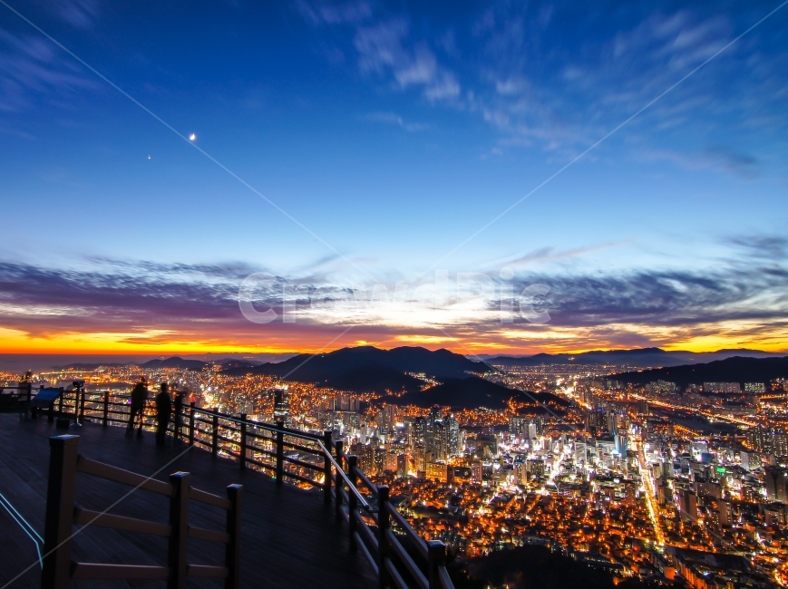 부산,황령산,야경,풍경,일몰,경치,해운대,여행,사진,야경,밤,풍경,nightscape,night,landscape,도시,city,한국도시풍경,한국도시경관,korea cityscape,nature,자연,outdoors,옥외,scenery