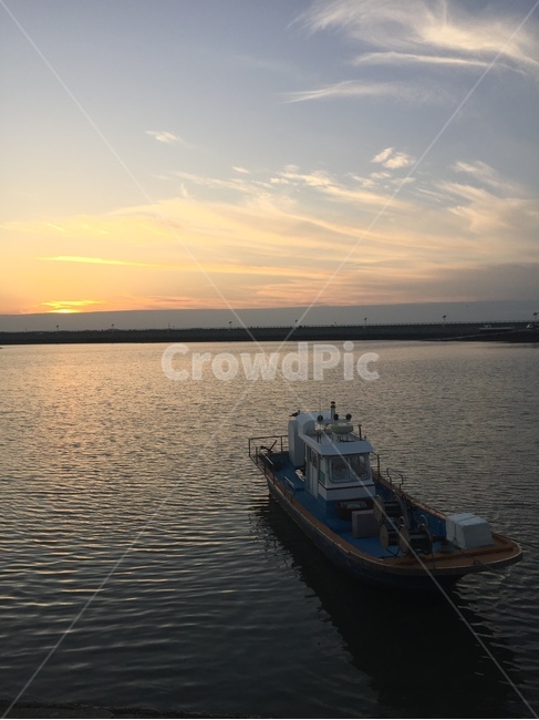 보트,boat,선박,배,노을,저녁,바다,구름,어업,fishery,fishing industry