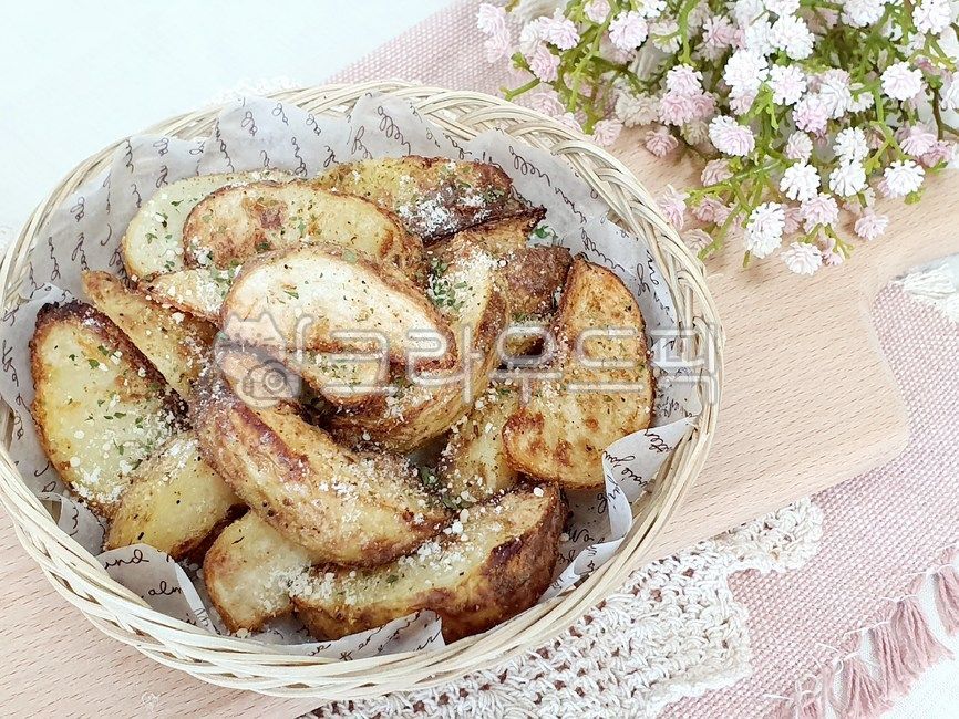 감자,감자요리,감자간식,웨지감자,감자구이,감자튀김,맥주안주,간식,안주,요리,음식,food,potato,웨지감자구이