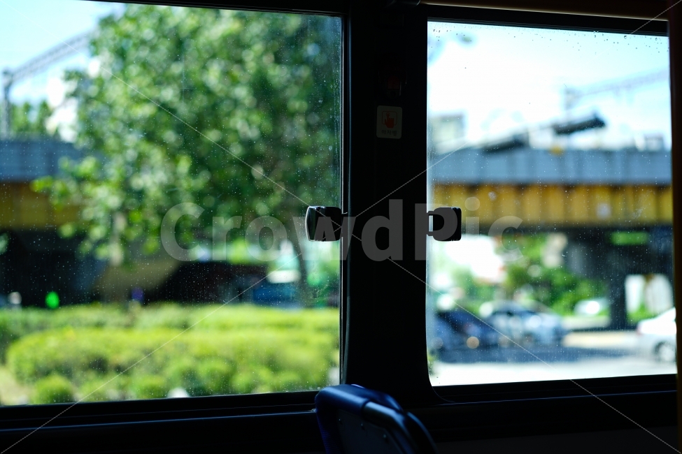 일상,버스,대중교통,창문,감성,감성사진,bus,창가,윈도우,바라보기,창밖,풍경,풍경사진,경치,느낌,감성샷,교통,교통수단,traffic,transportation,감성,sensible,feeling