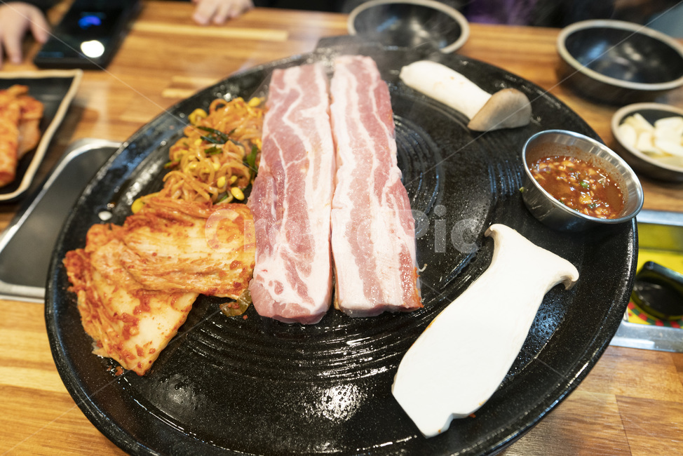 돼지고기,삼겹살,돼지고기,고기,육류,pork,바베큐,육류,고기,meat