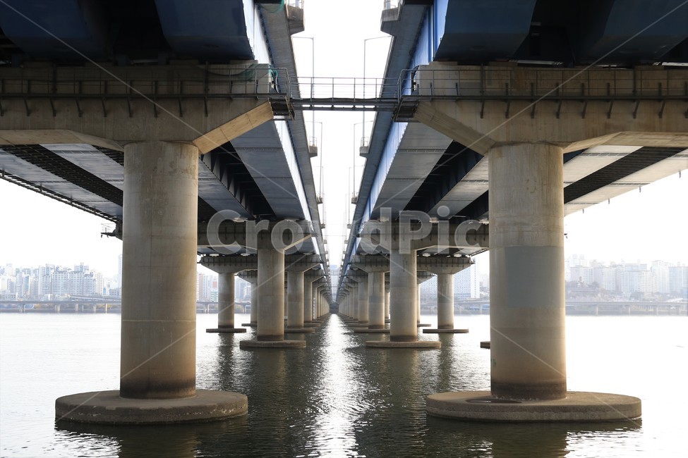 다리,bridge,물,기둥,water,대칭
