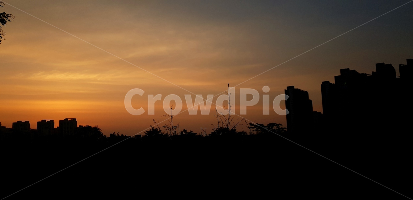 일출,아침,맑음,풍경,자연,도시,풍경,city,landscape,한국도시풍경,한국도시경관,korea cityscape,실루엣,그림자,silhouette,shadow,nature,outdoors,옥외,sky,하늘,red sky,붉은 하늘,sunset,일몰,dawn,새벽,dusk,황혼