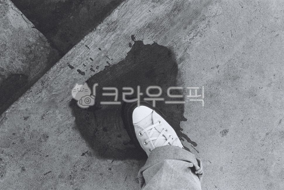 puddle,to step on,pool,apparel,Grayscale,shoes,clothes,cloth