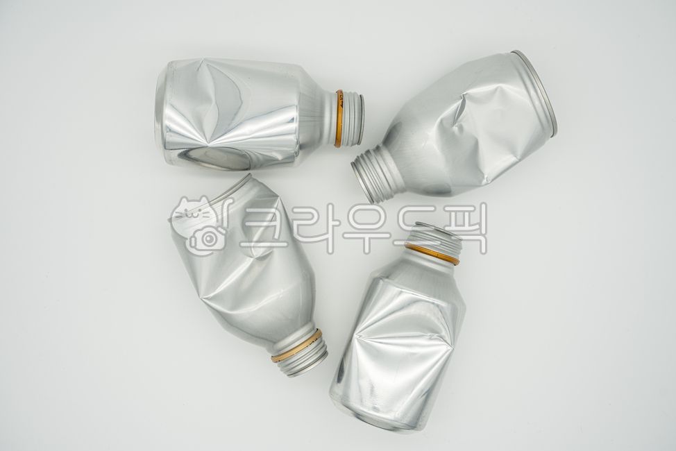 아이디어,컨셉,콘셉트,오브젝트,절약,환경,환경보호,재활용,분리수거,리사이클,자원,자원절약,누끼,캔,음료수캔,소품,자연보호,재생에너지,깡통,빈깡통,친환경