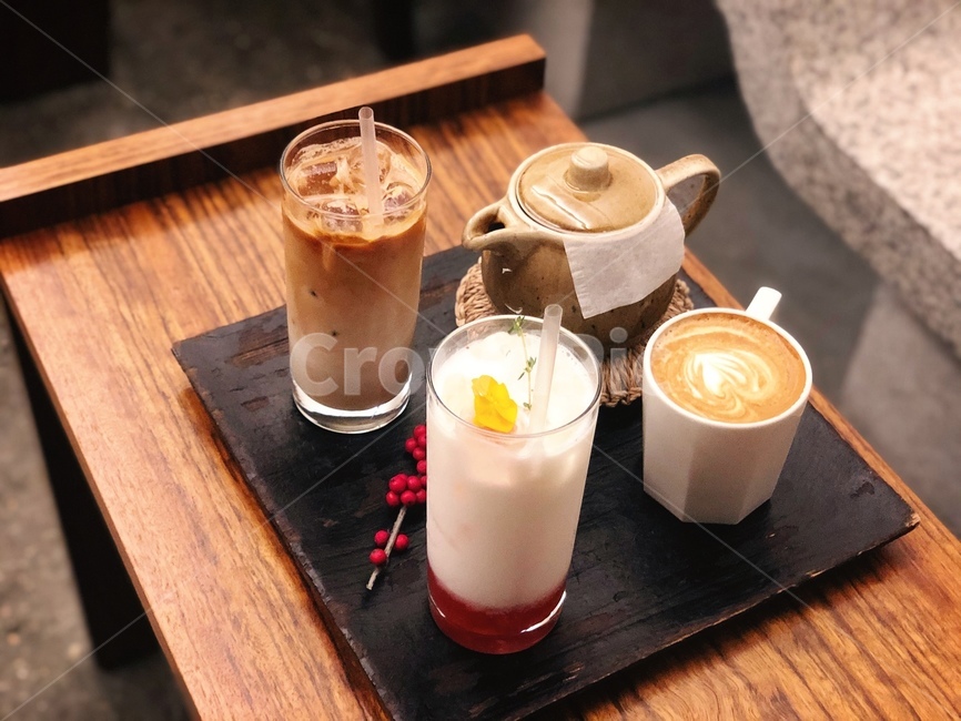 커피,딸기우유,카페라떼,차,티타임,카페,우유,커피전문점,아이스아메리카노,커피,카페,coffee,cafe