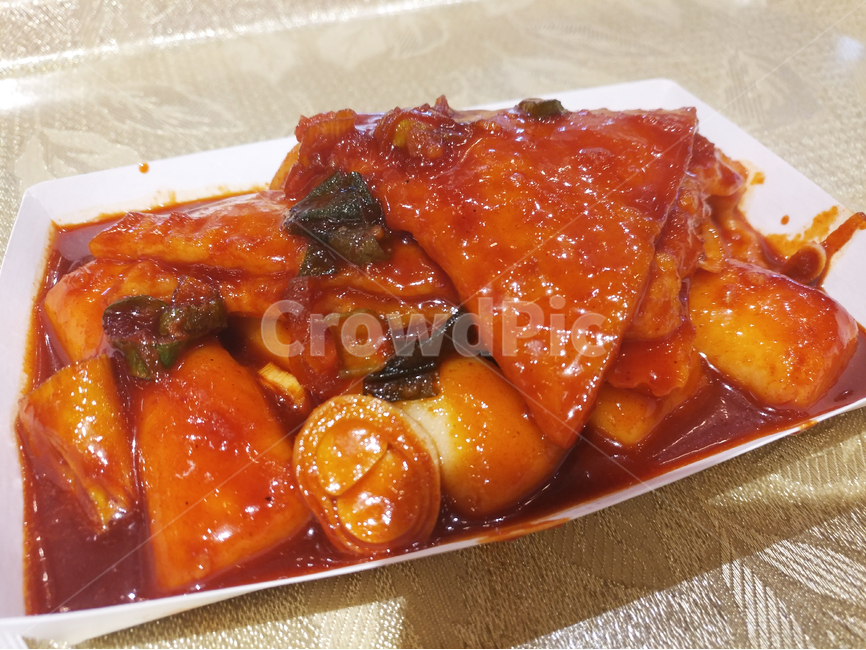 떡볶이,분식,쌀떡,어묵,종이접시,빨간음식,맛집,분식집,굵은떡,쌀떡볶이,음식,식재료,요리,food,cook,meal,dishes,food reserves,한식,한국음식,한국요리,korean food,korean dishes,korean meal,korean cook,디저트,간식,후식,dessert,snack