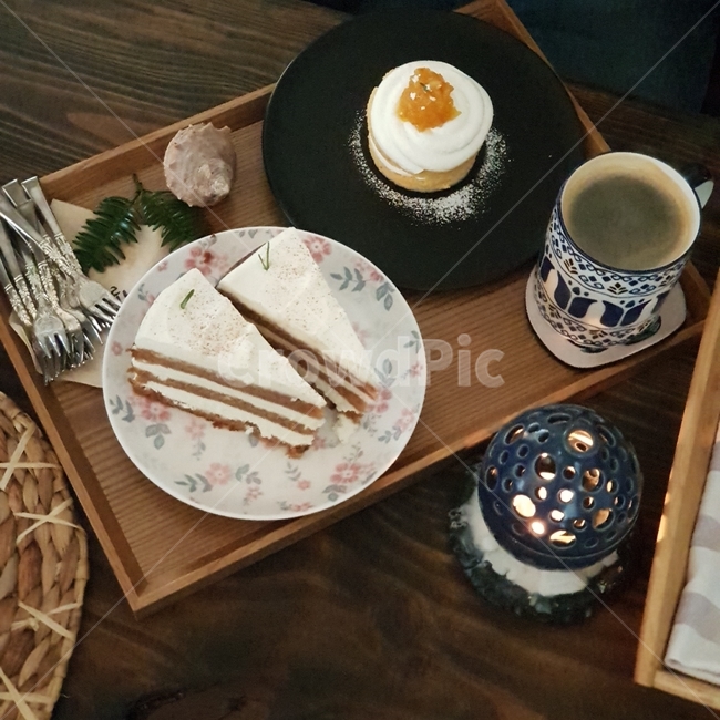 cafe,coffee,케이크,디저트,커피,감성사진,빈티지,음식,식재료,요리,food,cook,meal,dishes,food reserves,빵,bread,디저트,간식,후식,dessert,snack