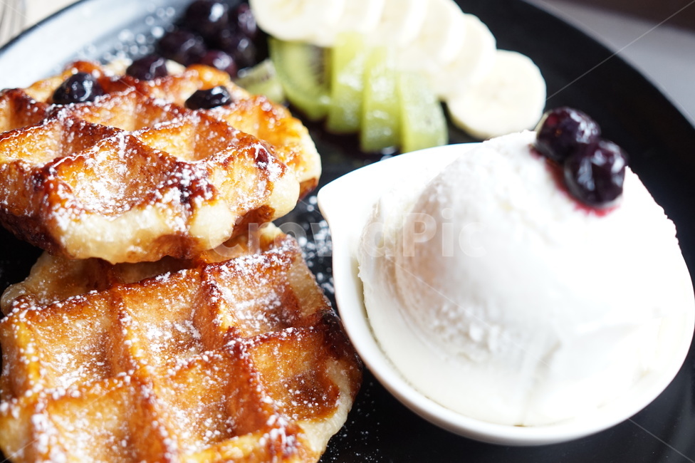 와플,젤라또,과일,카페,디저트,야외,맛있는,먹음직스러운,블루베리,icecream,dessert,크림,creme,아이스크림,food,음식,cream,디저트,간식,후식,dessert,snack