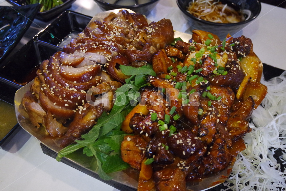 족발,양념족발,돼지고기,반반족발,음식,food,음식,식재료,요리,food,cook,meal,dishes,food reserves,한식,한국음식,한국요리,korean food,korean dishes,korean meal,korean cook