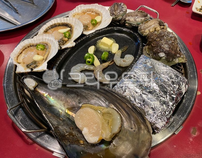 조개,조개구이,가리비,가리비구이,맛집,해산물,seafood,clams,scallop,맛있는음식,맛있는요리,전복,관자구이,식사,외식,저녁,점심,숯불,구이,바비큐,치즈조개,치즈,음식,식재료,요리,food,cook,meal,dishes,foodreserves