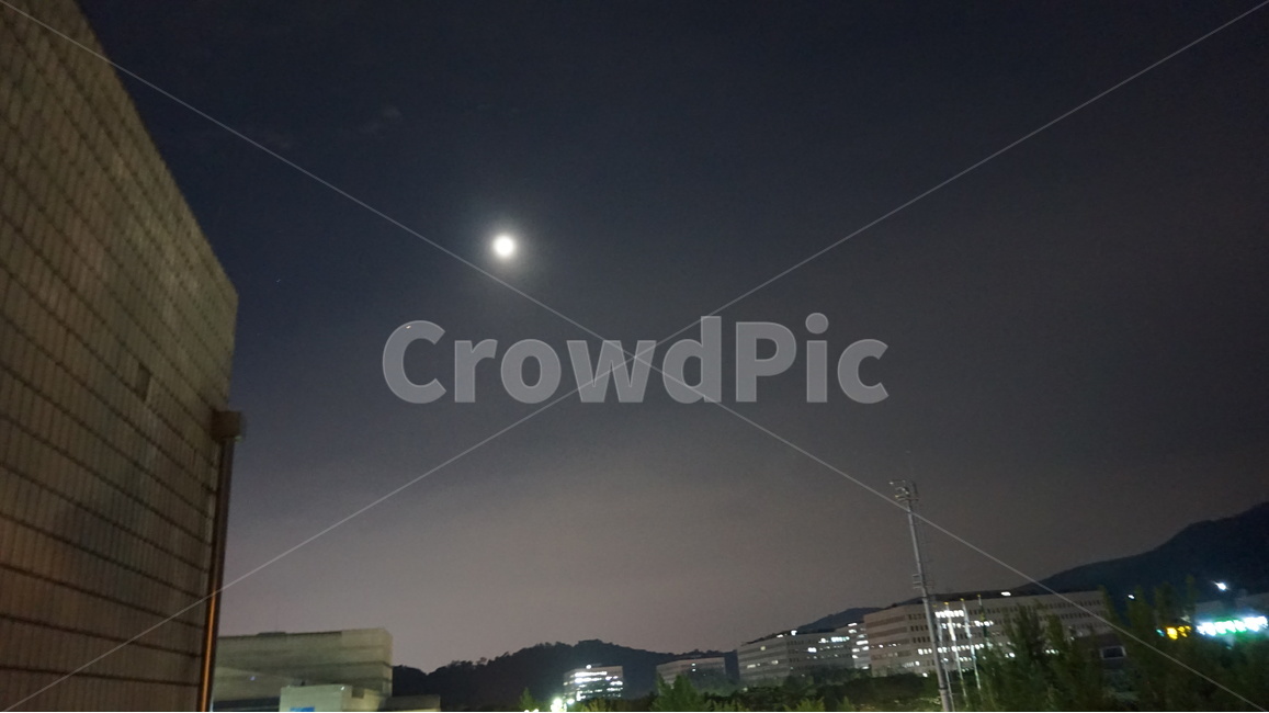 하늘,풍경,야경,파란하늘,맑은하늘,야간풍경,구름,맑은날,맑은구름,뭉게구름,자연,풍경,nature,landscape,outdoors,옥외