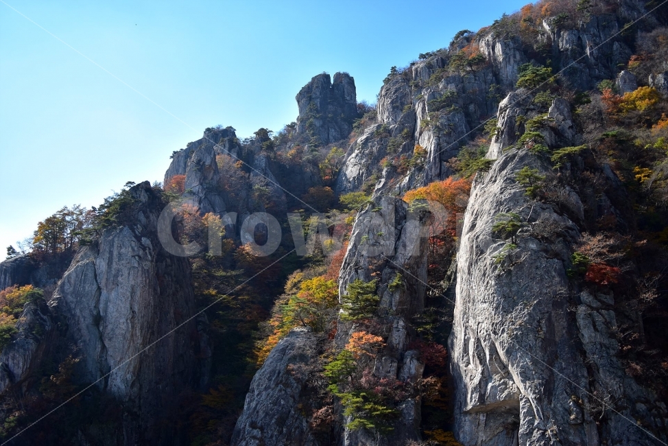 대둔산,가을,풍경,단풍,탐방,도립공원,빨간단풍,파란하늘,가을색,오색,울긋불긋,알록달록,그림같은,칼라풀,뷰티플,아름다운,힐링,감성,자연,정취,산세,명산,100대명산,nature,산,등산,트레킹,풍경사진,비경,경치,가을사진,가을색채,가을의정취,맑음,청명,가을날씨,경관,기암,암봉우리,mountain,금산,완주,논산,낙조대,낙조산장,마천대,케이블카,구름다리,삼선계단,칠성봉,가을,계절,fall,autumn,season,자연,풍경,nature,landscape,한국자연풍경,한국자연경관,korea nature landscape,cliff,낭떠러지,outdoors,옥외