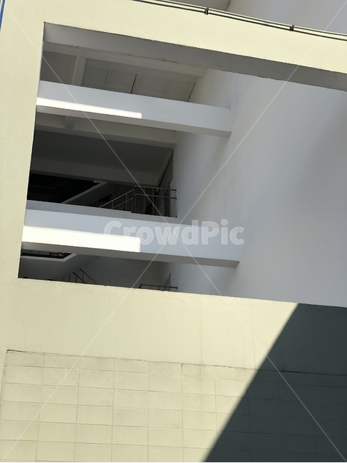 소각장,햇빛,빛,그림자,벽,건축물,건물외관,exterior,building,structure,architecture,construction