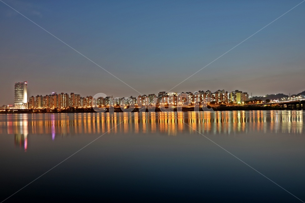 한강,hanriver,한강야경,서울,seoul,야경,밤,풍경,nightscape,night,landscape,도시,city,한국도시풍경,한국도시경관,korea cityscape,water,물,nature,자연,outdoors,옥외