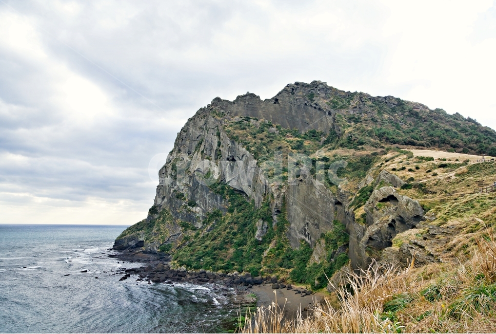 제주,풍경,바다,성산일출봉,제주도,jeju,landscape,sea,자연,풍경,nature,landscape,제주도,jeju,jeju island,outdoors,옥외,cliff,낭떠러지,promontory,곶