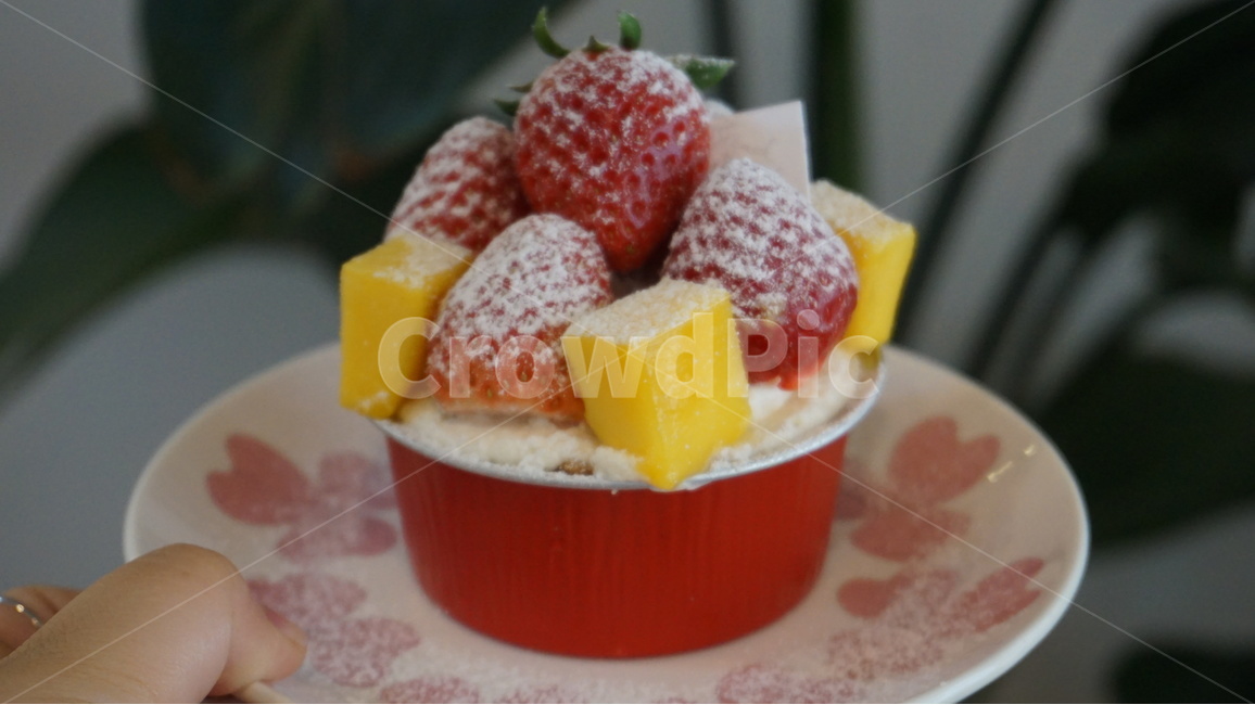 딸기,머핀,롤케익,디저트,딸기케익,음식,식재료,요리,food,cook,meal,dishes,food reserves,디저트,간식,후식,dessert,snack