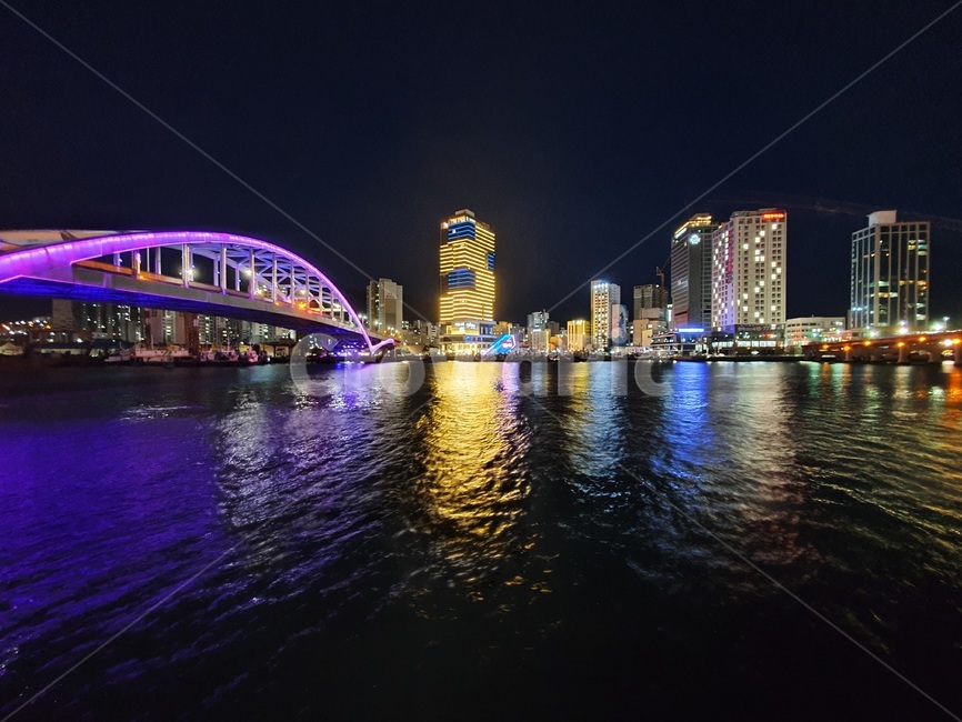city,건물,building,건축물,다리,야경