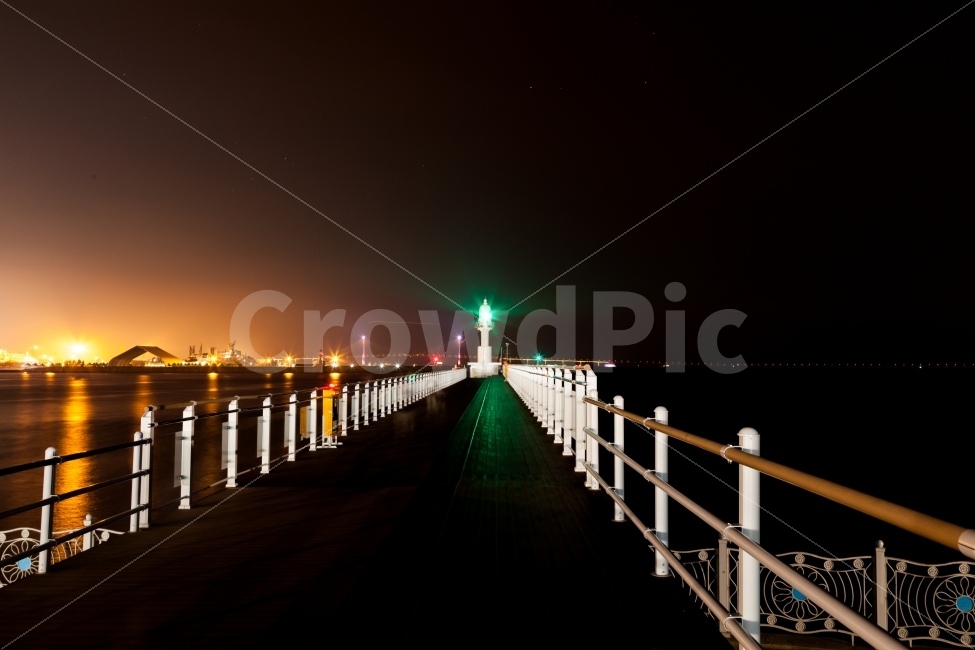 등대,석양,밤,바다,도시,다리,외길,인천,월미도,light,lighthouse,sea,beacon,landmark,navigation,sunset,ocean,sunrise,silhouette,view,nature,sky,night,water,island,landscape,evening,cloud,background,morning,wave,beautiful,beach,cloudy,beam,등대,lighthouse,야경,밤,풍경,nightscape,night,landscape,물,banister,난간,handrail,bridge,building,건물,waterfront,워터 프론트,railing