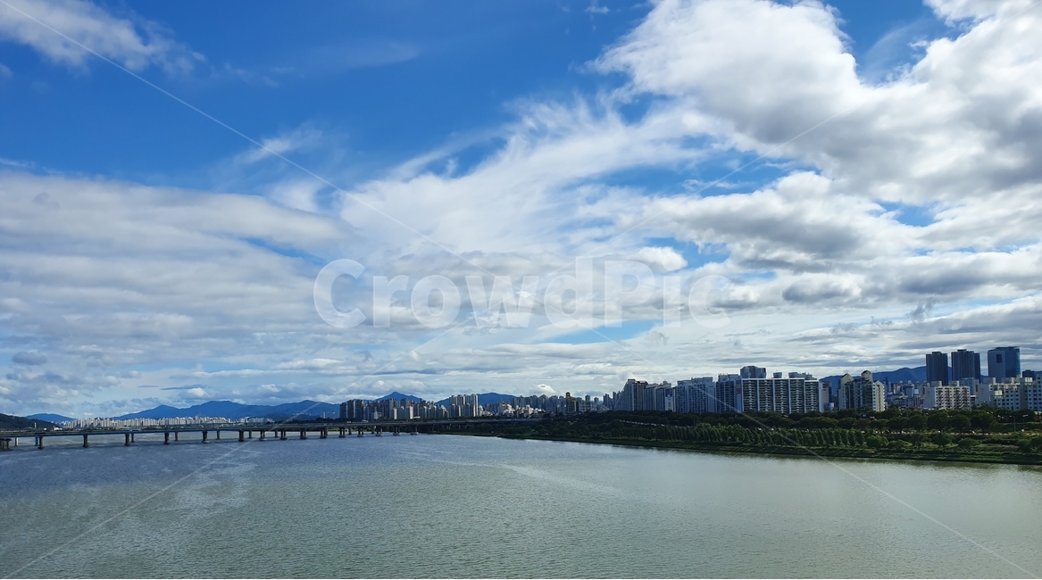 구름,파란하늘,깨끗,서울,한강,한국도시풍경,한국도시경관,korea cityscape