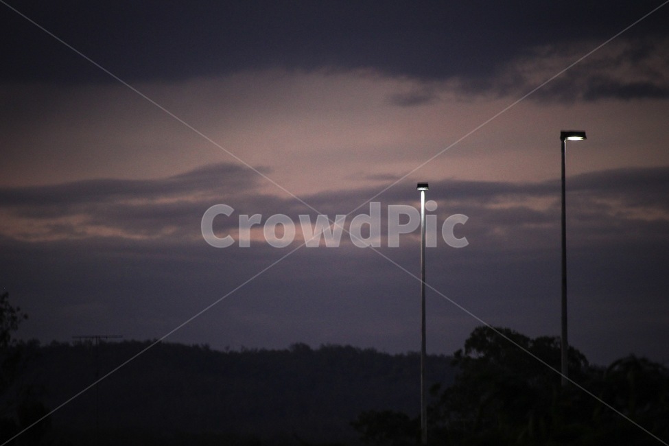 해질녘,가로등,보라색하늘,하늘과가로등,해질녘가로등,streetlamp,purplesky