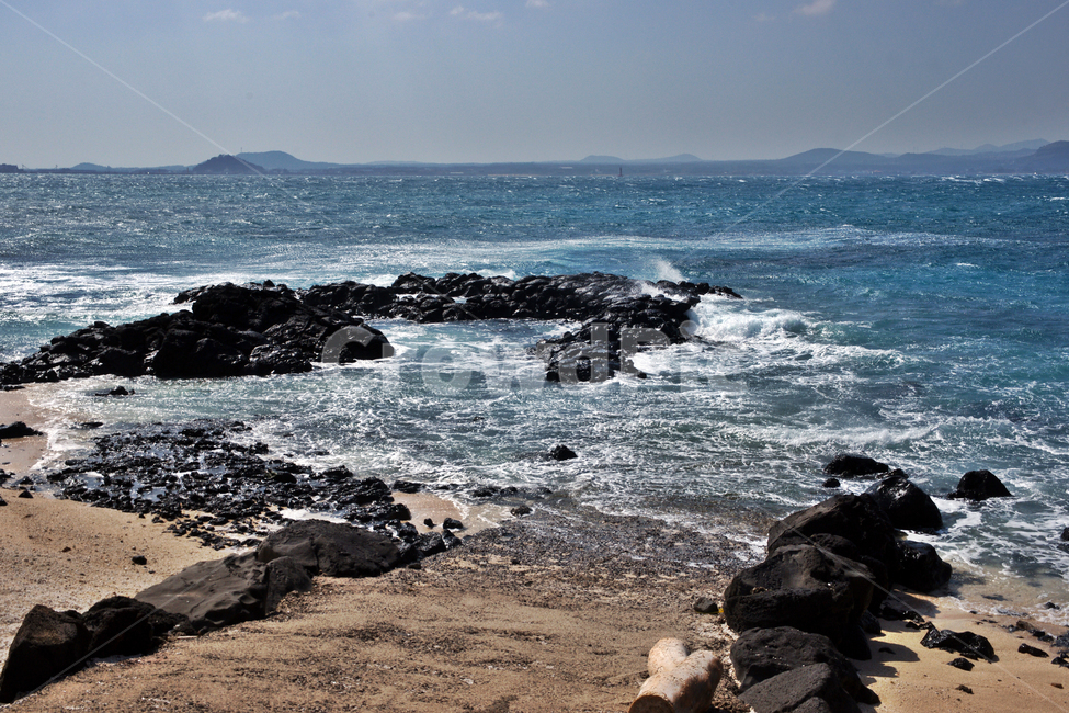 원담,고기잡이,바다,우도,제주,해변,파도,돌담,전통,자연,풍경,nature,landscape,한국자연풍경,한국자연경관,korea nature landscape,제주도,jeju,jeju island,promontory,곶,water,물,outdoors,옥외,sea,ocean,대양