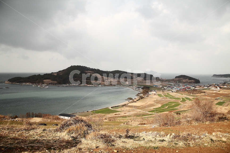 섬,흐림,구름,바다,산,어촌,해안가,island,cloudy,cloud,sea,ocean,mountain,fishingvillage,beach,coast,seaside