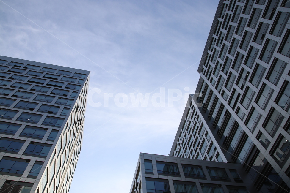 officebuilding,사무실건물,building,건물,sky,하늘,구름
