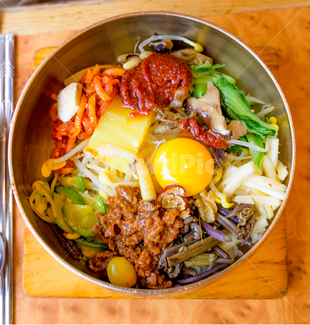 brass bowl,bibimbap,Jeonju Bibimbap,Korean,Jeonju Traditional Bibimbap,Jeonju