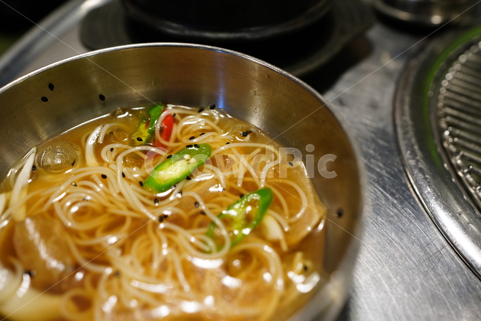 국수,면요리,한식,면,식사,푸드,국물,장아찌,먹거리,noodle,음식,food,음식,식재료,요리,food,cook,meal,dishes,food reserves,한식,한국음식,한국요리,korean food,korean dishes,korean meal,korean cook