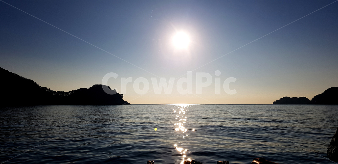 거제바다,해돋이,바다해돋이,바다풍경,해,일출,sunrise,sea,sun,해뜨는,빛,sunlight,자연,풍경,nature,landscape,outdoors,옥외,ocean,대양,바다,water,물,flare,플레어,light