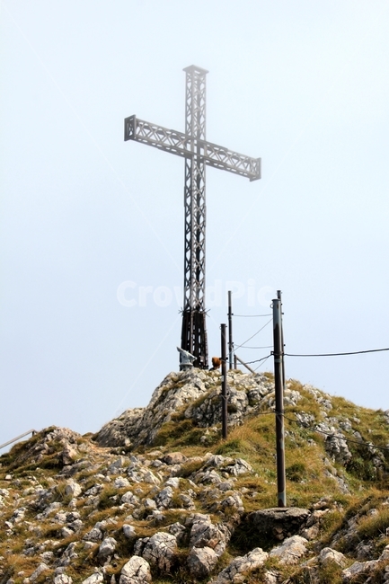 유럽,오스트리아,짤츠부르크,운터스베르크산,십자가,untersberg,산,풍경,자연풍경,자연,조각상,동상,석상,조형물,statue,bronze statue,stone statue,종교,신앙,religion,belief,faith