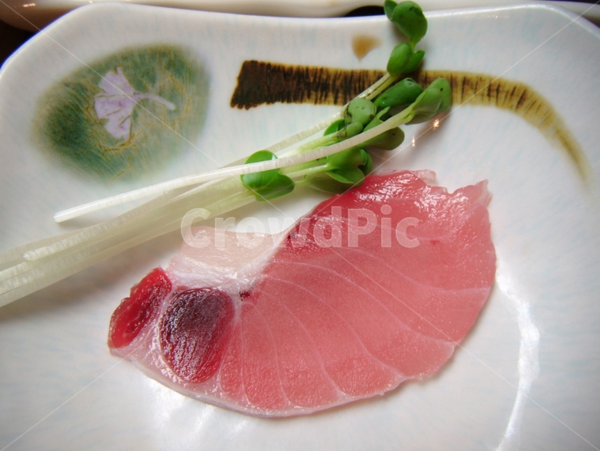 참치,참치회,안주,회,술,음식,무순,건강,수은,마구로,뱃살,야채,음식,식재료,요리,food,cook,meal,dishes,food reserves,수산물,해산물,fishery products,seafood,일식,일본음식,일본요리,Japanese food,Japanese dishes,Japanese meal,Japanese cook
