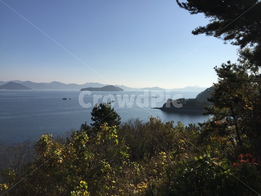 바다,하늘,풍경,자연,산,자연,풍경,nature,landscape,land,땅,outdoors,옥외,shoreline,해안선,water,물,sea,ocean,대양,coast,연안