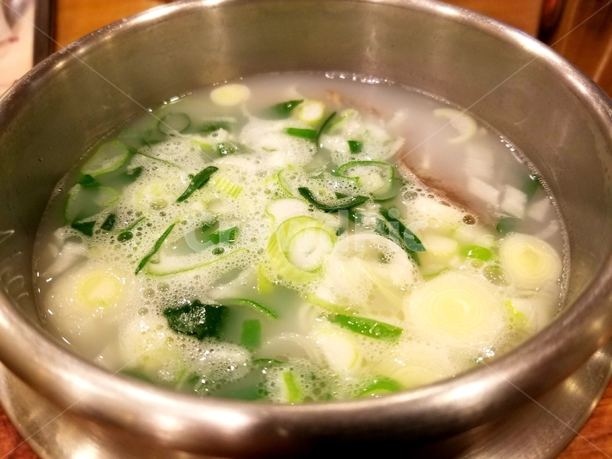 bowl,사발,dish,요리,meal,식사,food,음식,설렁탕,국물,국물요리