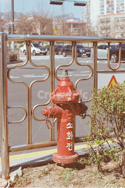 소화전,korean,hydrant,빨간색,빈티지,도심,낡은,오래된,감성,도로,소방관,소방서,불