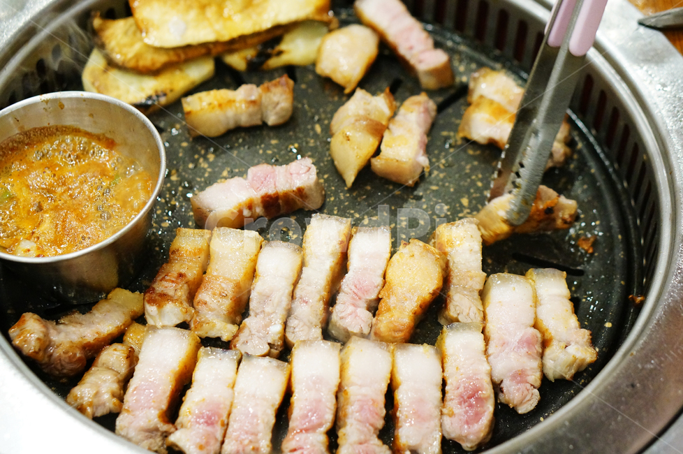 제주흑돼지,삼겹살,오겹살,돼지고기,숙성돼지고기,음식,식재료,요리,food,cook,meal,dishes,food reserves,육류,고기,meat,한식,한국음식,한국요리,korean food,korean dishes,korean meal,korean cook
