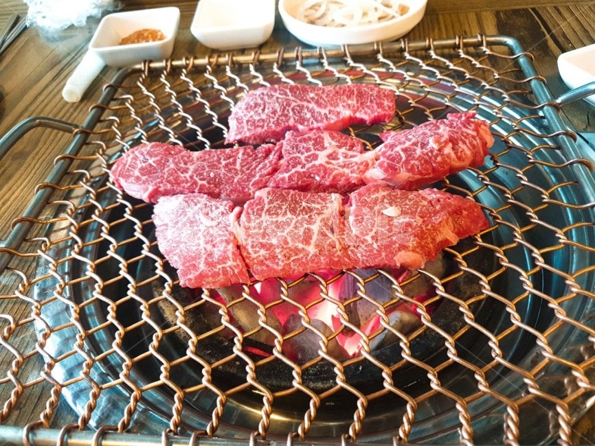 한우,등심,꽃살,소,고기,외식,음식,식재료,요리,food,cook,meal,dishes,food reserves,육류,고기,meat