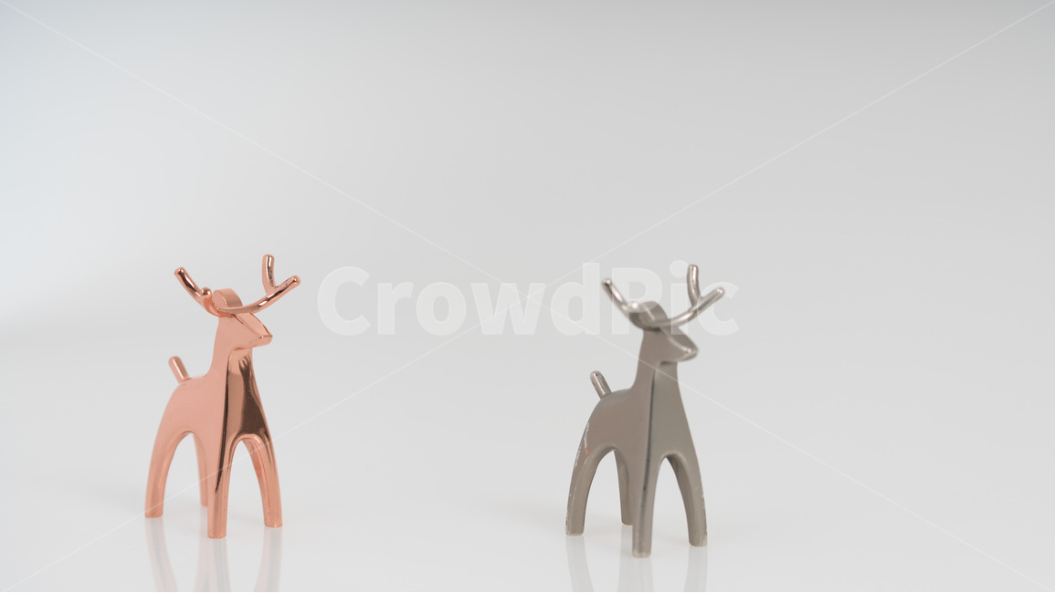 심리학,생활,커플,사슴,동상,골드,실버,함께,사랑,노루,금속,럭셔리,동물,뿔,반사,빤짝,광채,쥬얼리,루돌프,크리스마스,아웃포커싱,보석,귀금속,귀여운,액세서리,장식품,백그라운드,사물,물건,오브젝트,thing,object,matter