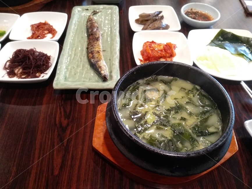 음식,식사,생선,꽁치,fish,food,한국음식,전통음식,요리,된장국,김치,korea,한국,대한민국,cook,breakfast,lunch,dinner,식재료,맛,맛있다,meal,dishes,음식,식재료,요리,food,cook,meal,dishes,food reserves,한식,한국음식,한국요리,korean food,korean dishes,korean meal,korean cook