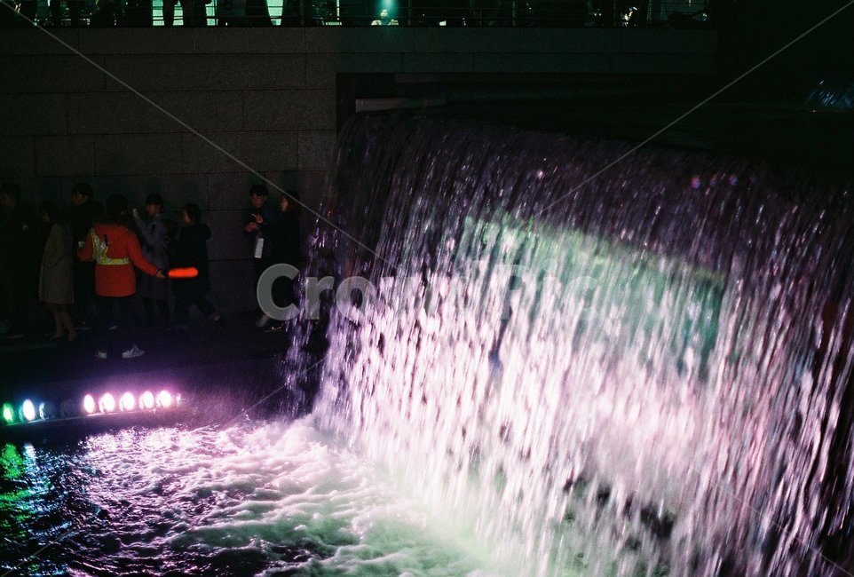 water,waterfall,폭포,nightwater,nightlight,야경,청계천,야경,밤,풍경,nightscape,night,landscape,도시,city,한국도시풍경,한국도시경관,korea cityscape,물