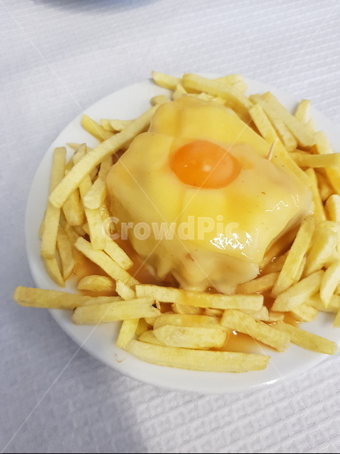 프란세지냐,francesinha,토스트,음식,브런치,포르투갈음식,해외음식,음식,식재료,요리,food,cook,meal,dishes,food reserves
