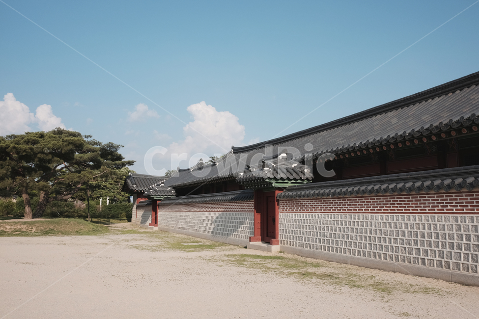 roof,Gyeongbokgung,traditional,korea,Palace,eaves,five colors,Korean,land mark,Dancheong,building