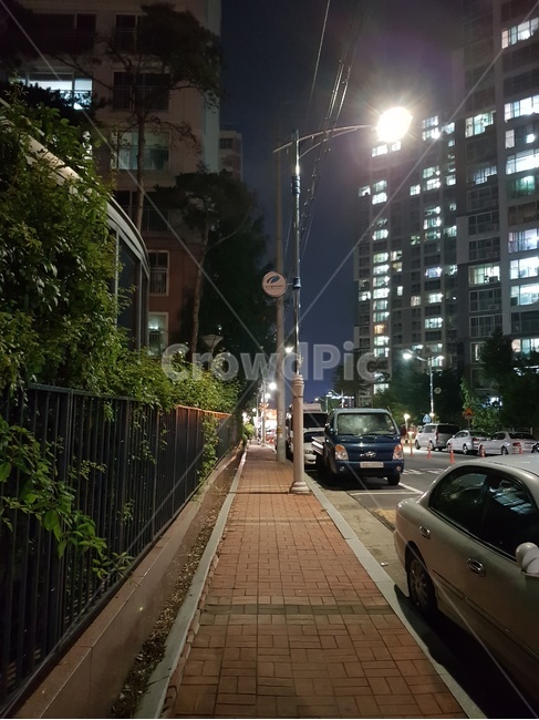 동네,밤,길,가로등,도시,산책,원룸,주택,전봇대,불,야경,아파트