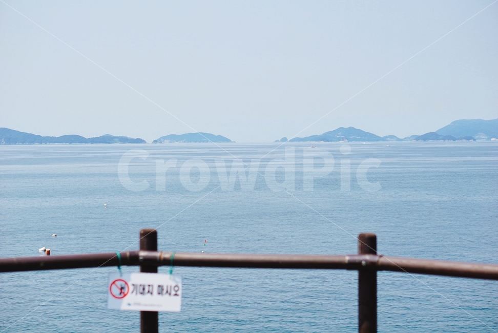 여행,travel,여행사진,국내여행,혼자여행,사진,배경사진,배경,이쁜사진,색감,색감좋은사진,풍경,풍경사진,통영,통영여행,만지도,섬,섬여행,바다,전망대,자연,풍경,nature,landscape,handrail,난간,banister,railing